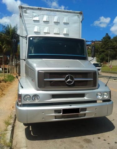 MB 1620 6X2 2009 BAÚ