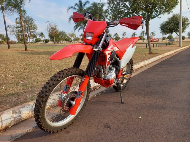 HONDA CRF 250 VERMELHO