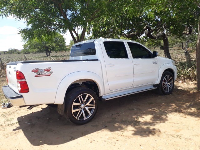 HILUX 2013 CD 4X4 D4-D