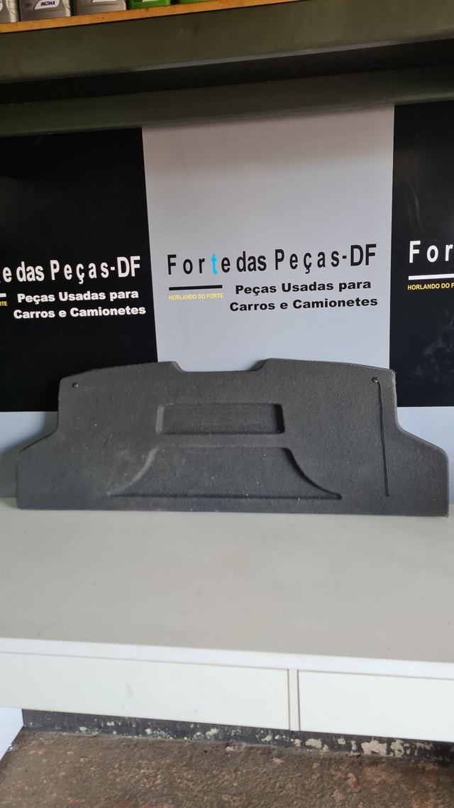 Tampão do porta malas da fiat idea  - Foto 2