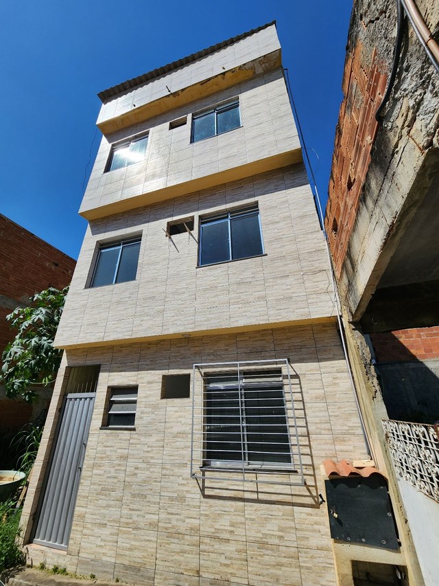 VENDE-SE PRÉDIO COM 3 CASAS DE 1 QUARTO EM REALENGO - Foto 3