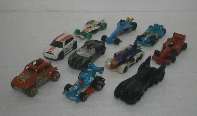 Lote Carrinhos de Corrida Hot Wheels, Carrinho de Bebê Hot Wheels Usado  78568650