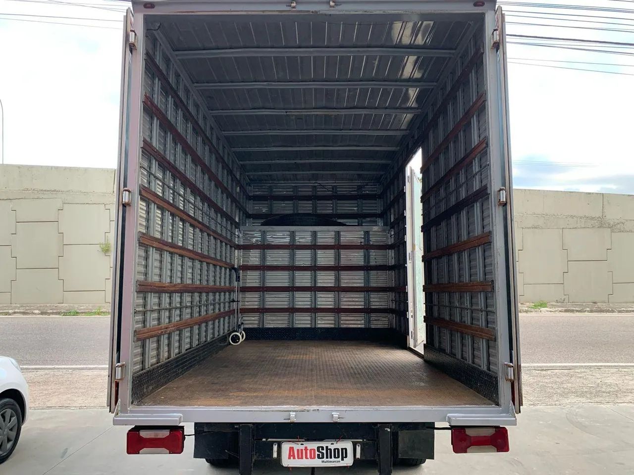 DAILY CHASSI 55C16 BAÚ  BRANCA 2008/2008 - Foto 14