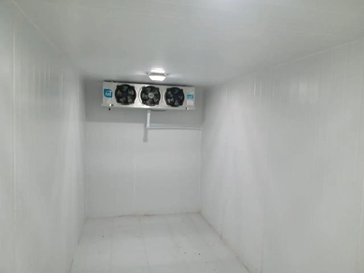 Câmera Fria para bebidas ,carnes ,sorvetes, alimentos  - Foto 2