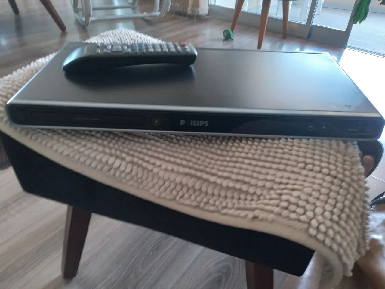 DVD Player Philips com controle remoto