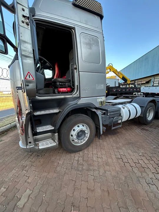 Volvo FH 460 6x4 Globetrotter Leia o Anuncio - Foto 5