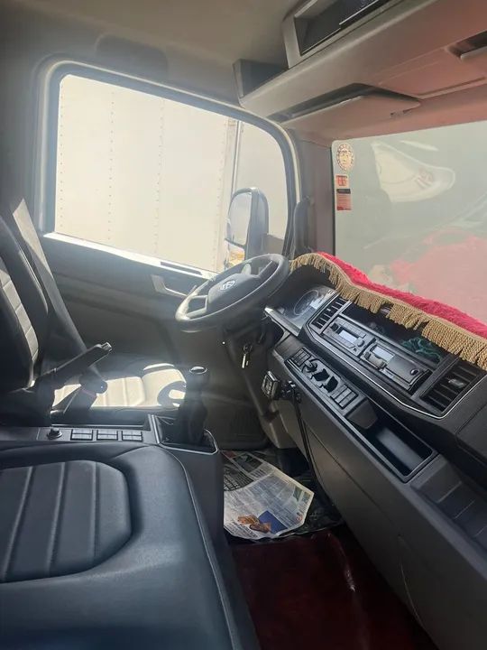 Caminhão Baú - Carropel Refrigerado - Foto 4