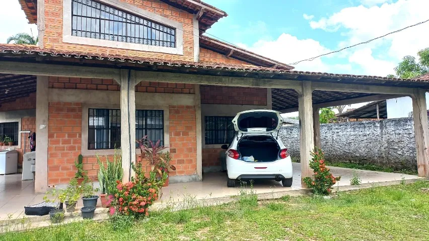 Chácara 1.172m², 3 Suítes