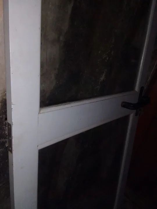 Porta de madeira com vidro