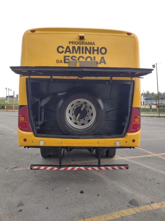 Ônibus IVECO Escolar 150S21  - Foto 9