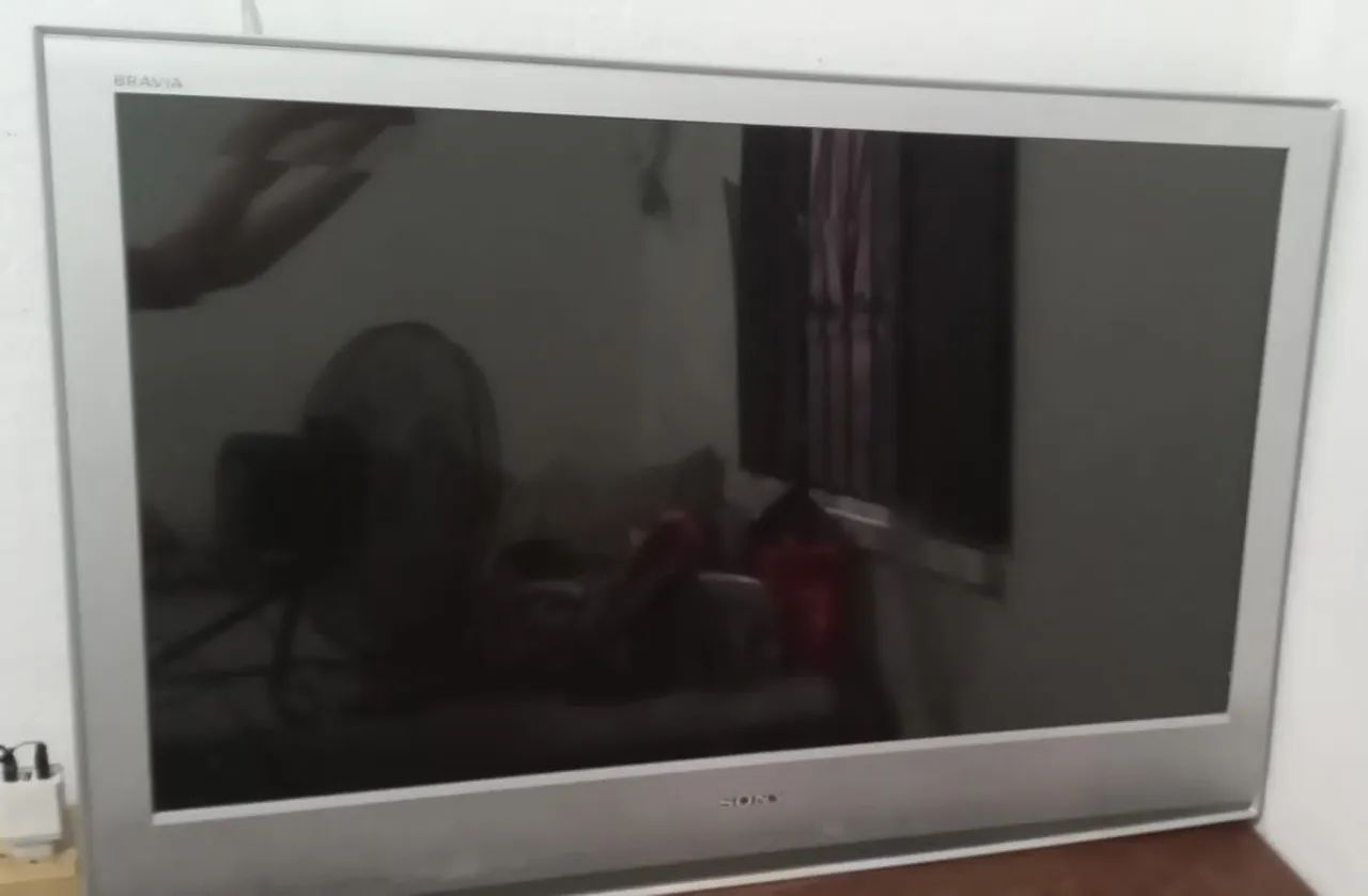 Vendo Troco, TV 40 Polegadas Sony Bravia Tela de LCD Cristal - Foto 2