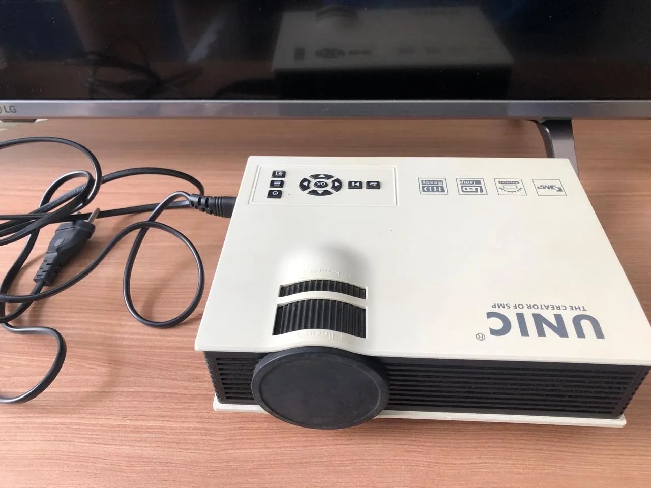 Projetor UNIC64300599222146122