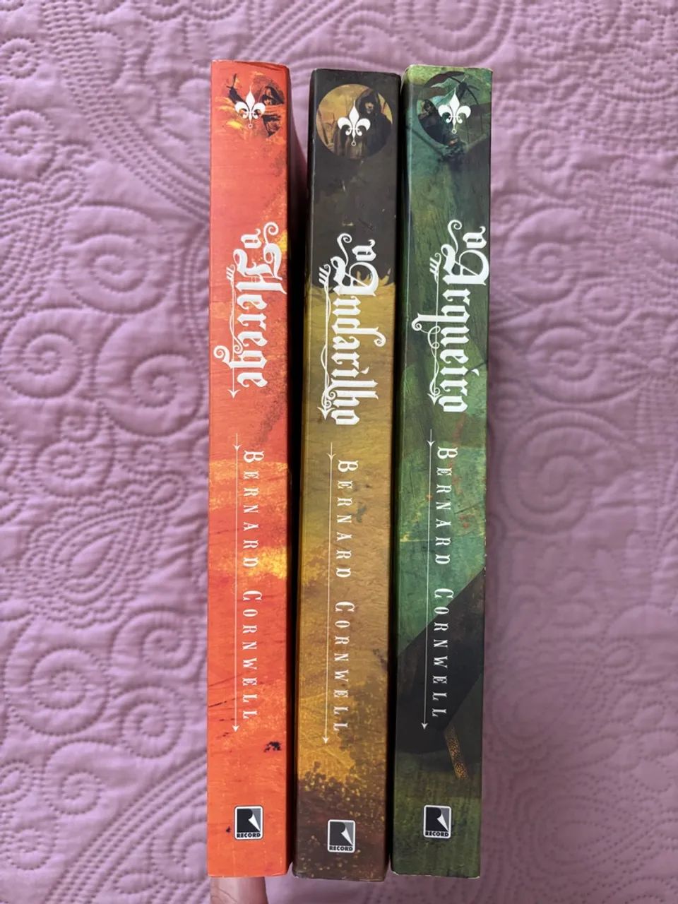 Trilogia A busca do Graal - Bernard Cornwell (Arqueiro, Andarilho e Herege) - Foto 4