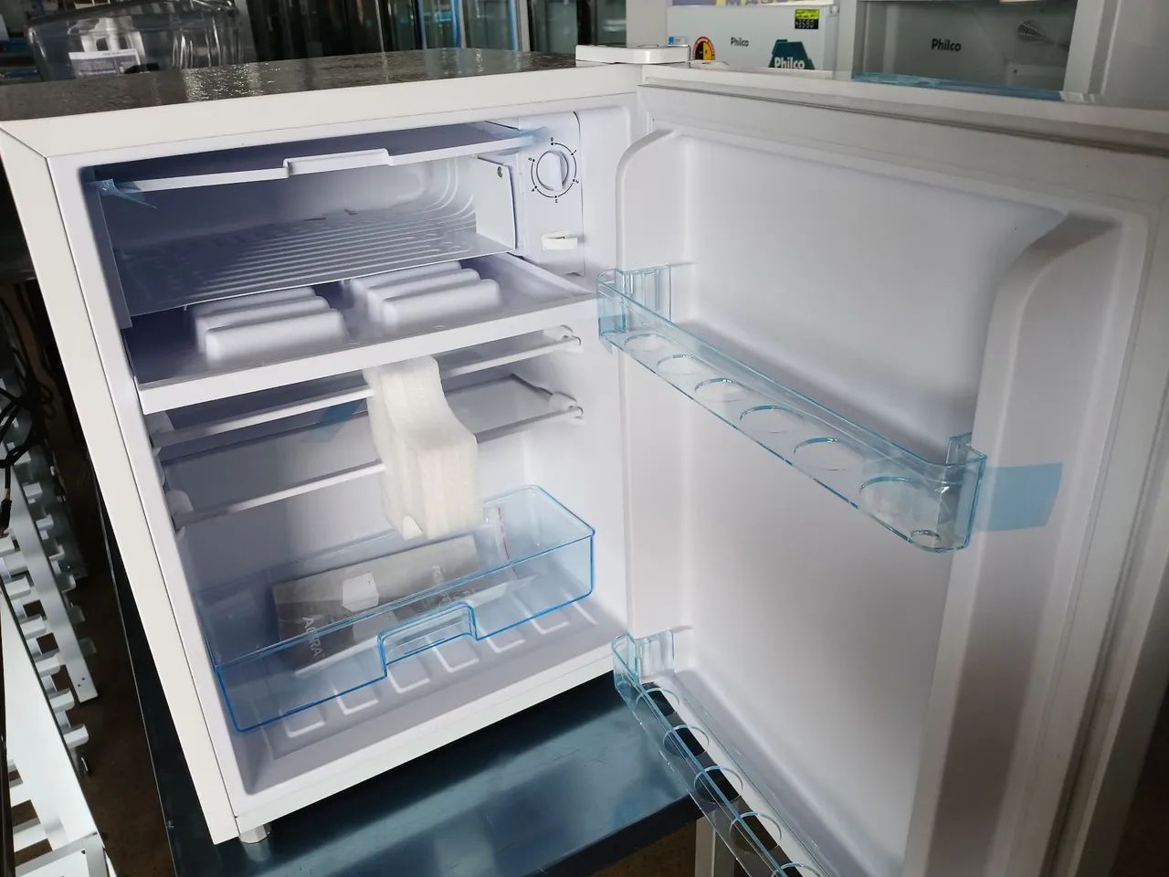 Frigobar Agratto 57 Litros Branco - Foto 3