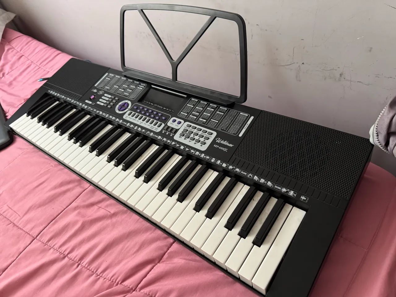 Teclado Waldman KEP-6100X 60 teclas - Instrumentos musicais