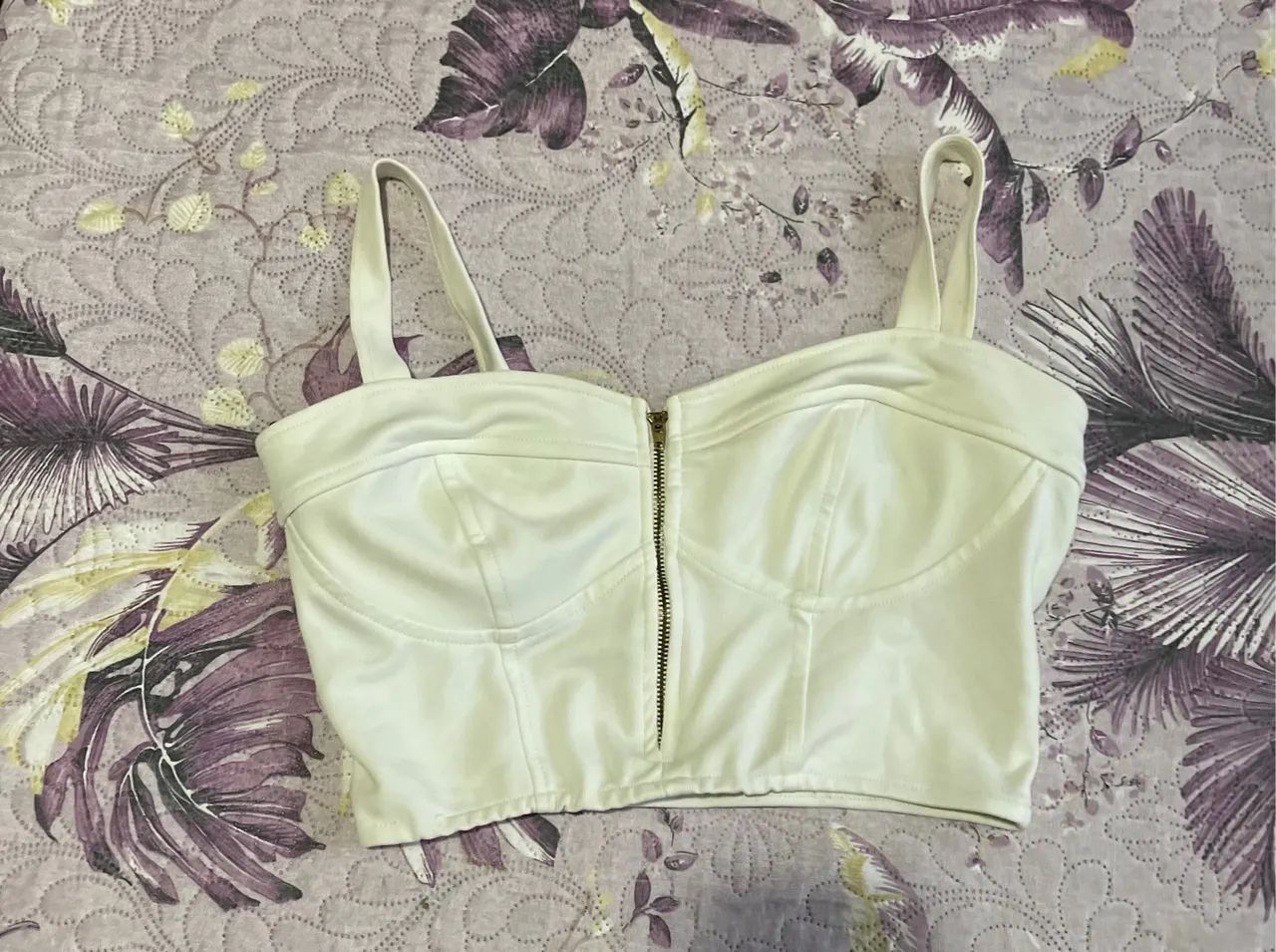Top Cropped Branco com Ziper