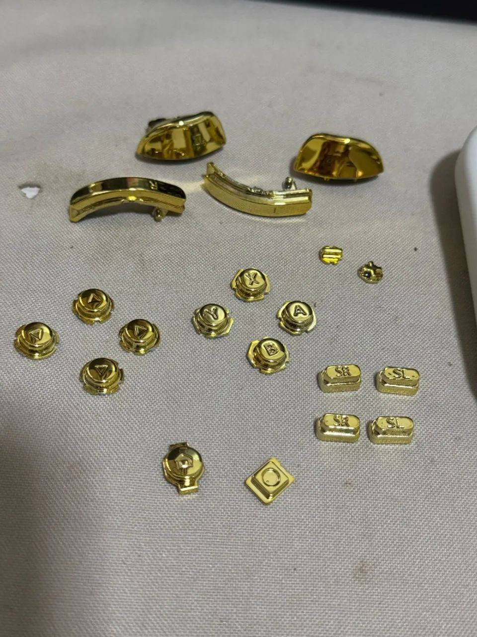 Botões dourados + Carcaça para joycons - Foto 5