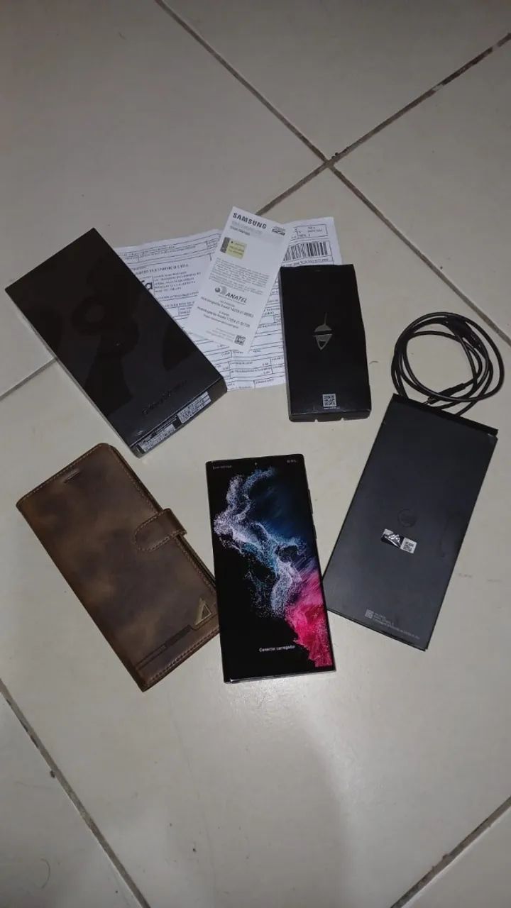 Smartphone Samsung Galaxy S22 Ultra 5G (Snapdragon) 256 GB novíssimo com nota fiscal