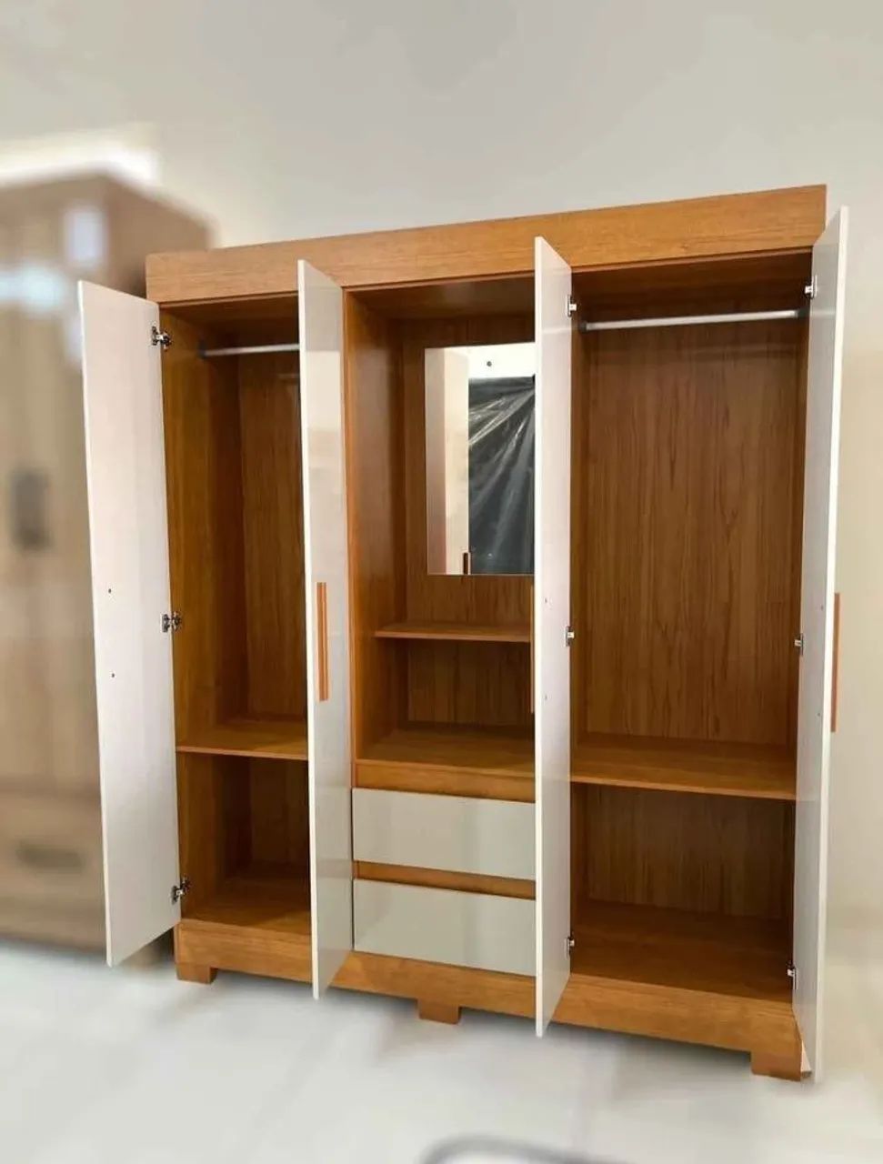 Guarda-Roupa Moderno c/  Espelho - Foto 2