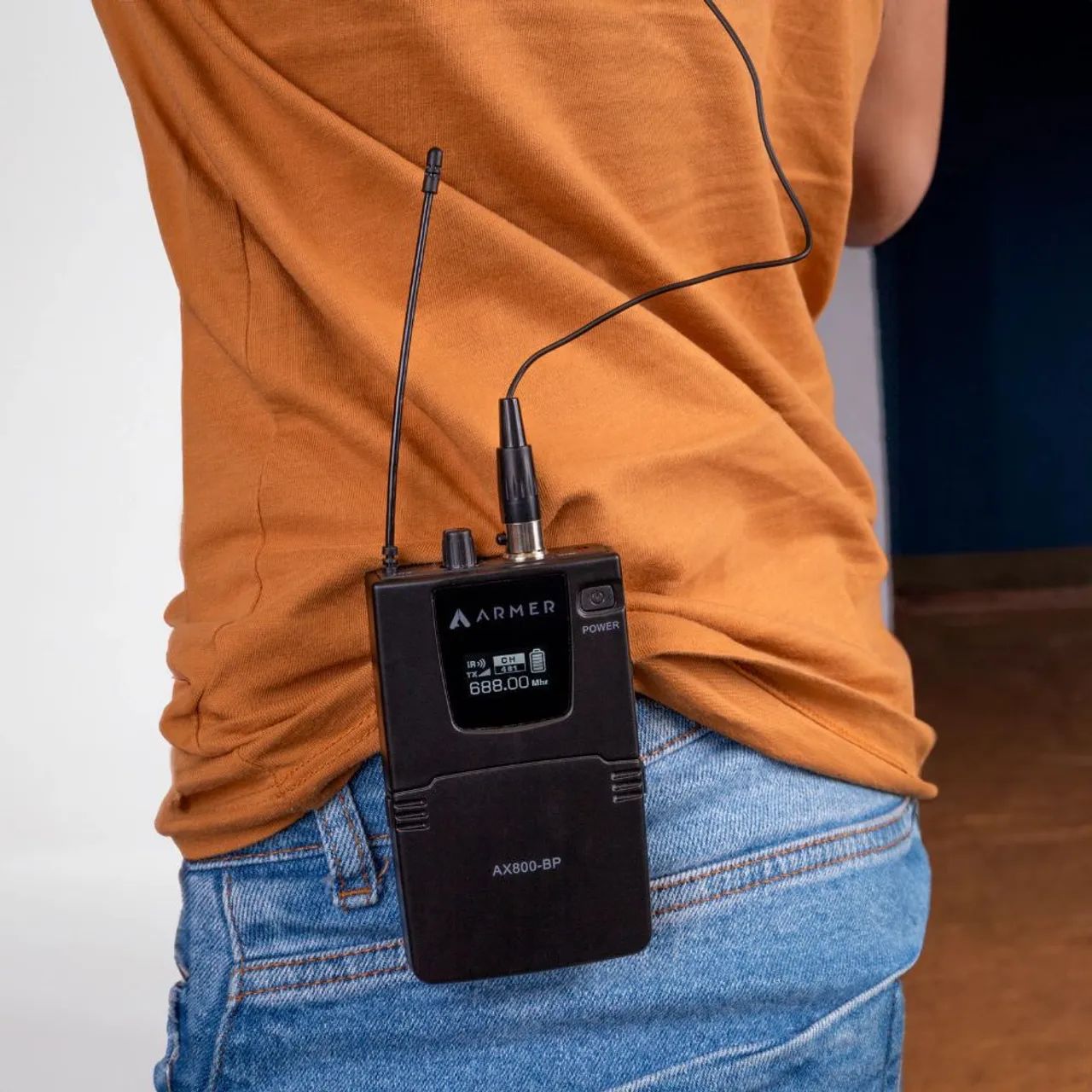 Microfone de Lapela Sem Fio Profissional N2 + Bodypack Armer AX800BP - Foto 6