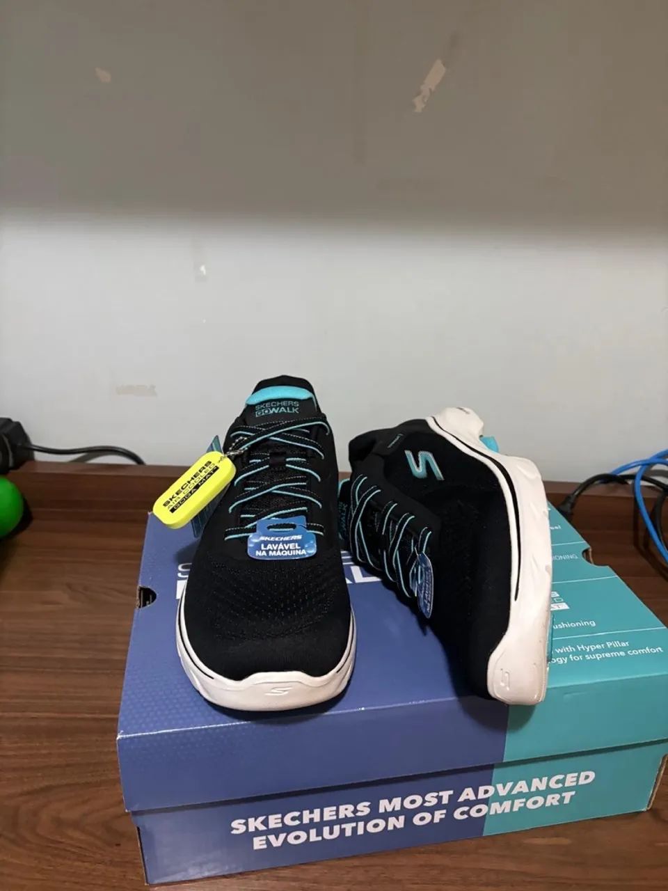 Tênis Skechers Go Walk 7 cosmic W Feminino  - Foto 4