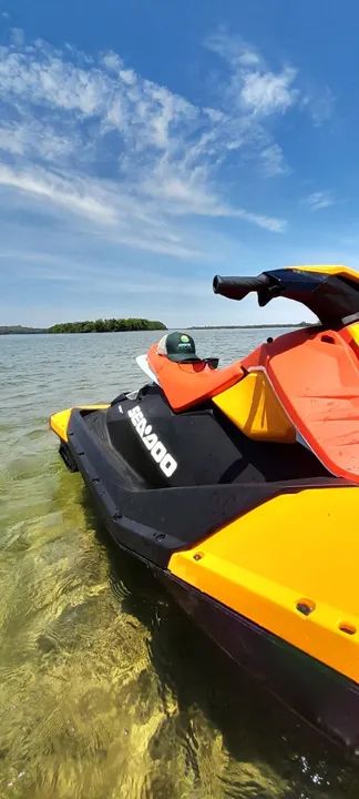 jetsk seadoo spark 90 hp ano 2022 com 15 horas - aceito troca ate 25k