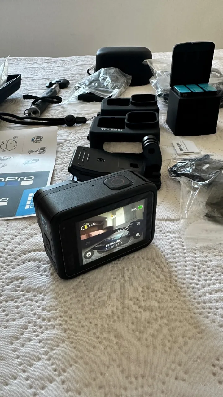 GoPro Hero 10 Black + acessórios
