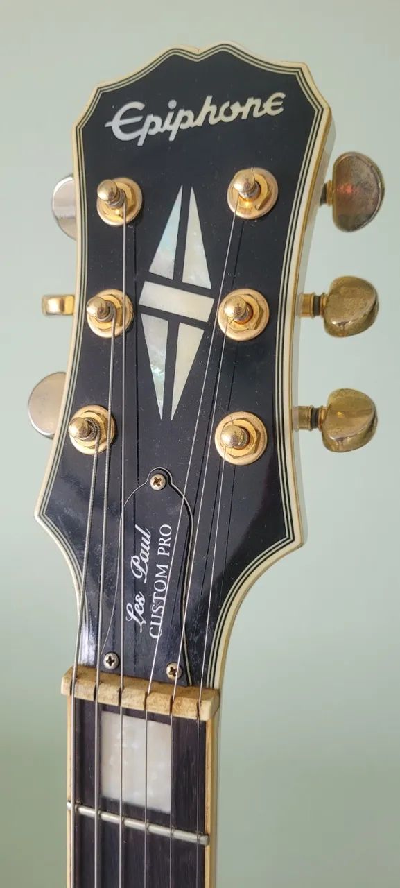 Guitarra Les Paul Epiphone Custom Pro Branca + Super case de fibra - Foto 3