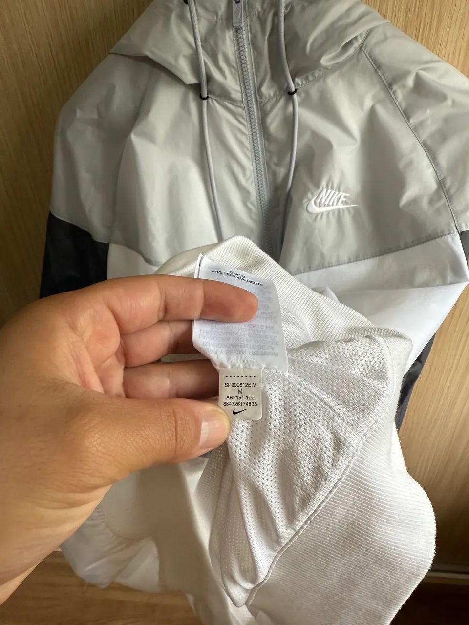 JAQUETA NIKE SPORTSWEAR WINDRUNNER Roupas Vila Izabel