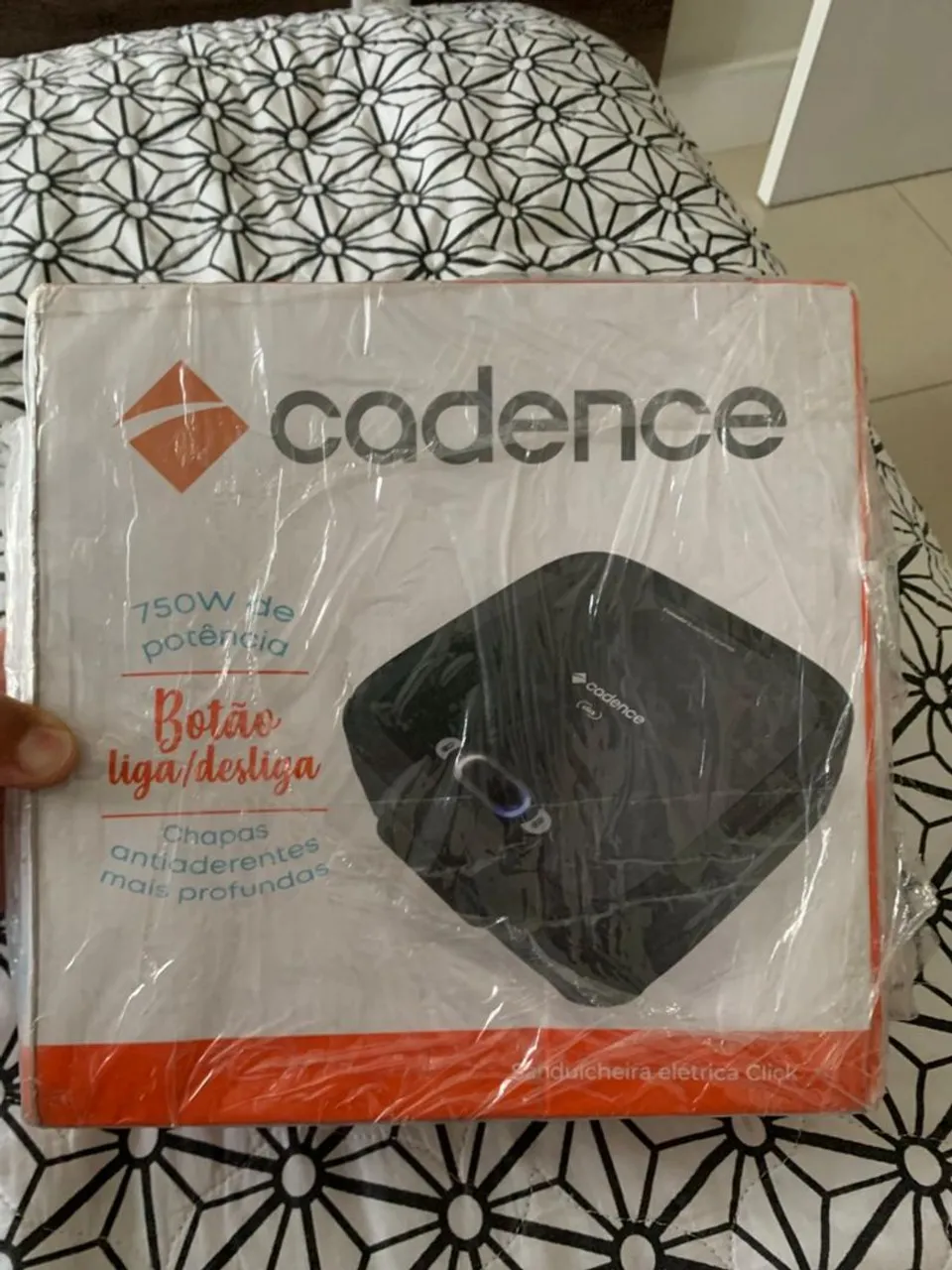 Sanduicheira Elétrica Cadence Click 750W