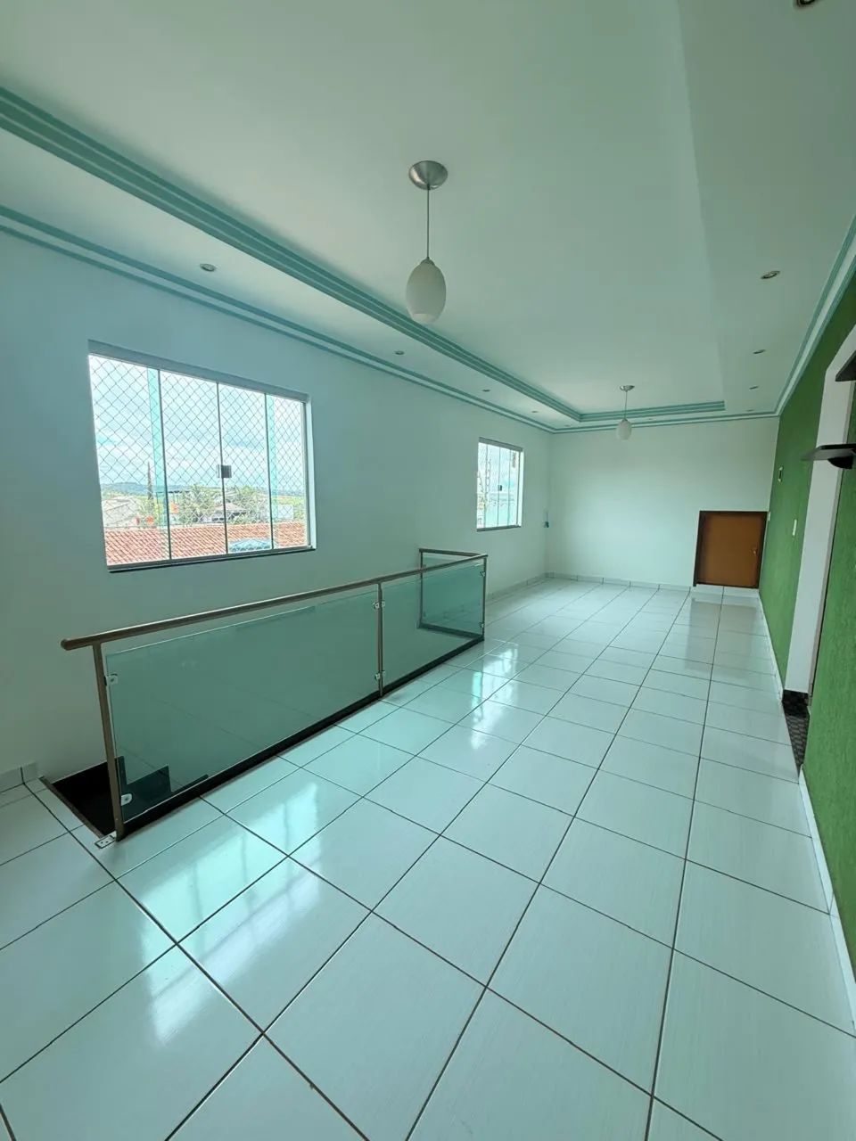 Casa muito boa com planejados aceito troca * - Foto 4