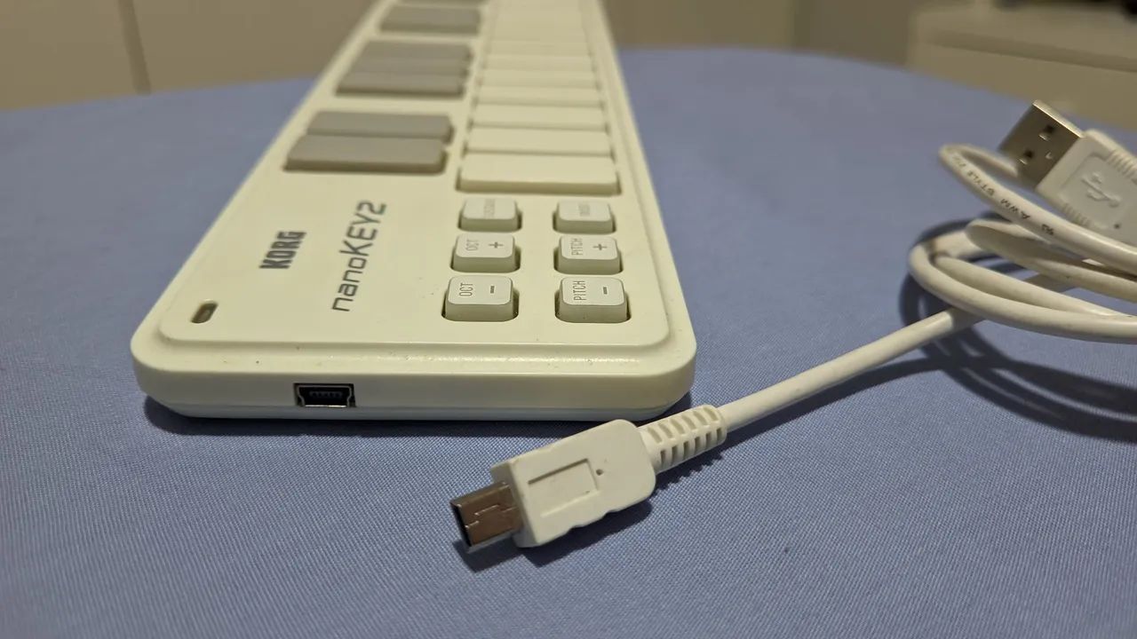 Controlador MIDI Teclado Korg nanoKEY2 25 teclas - Foto 3