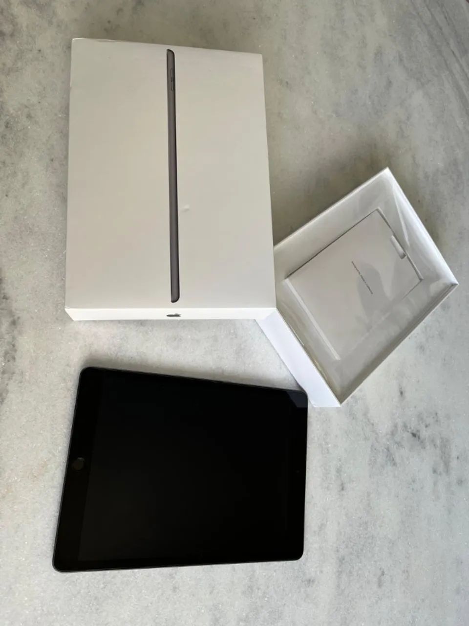 iPad 8 32GB Cinza Espacial - Impecável, com caixa - Tablets e E