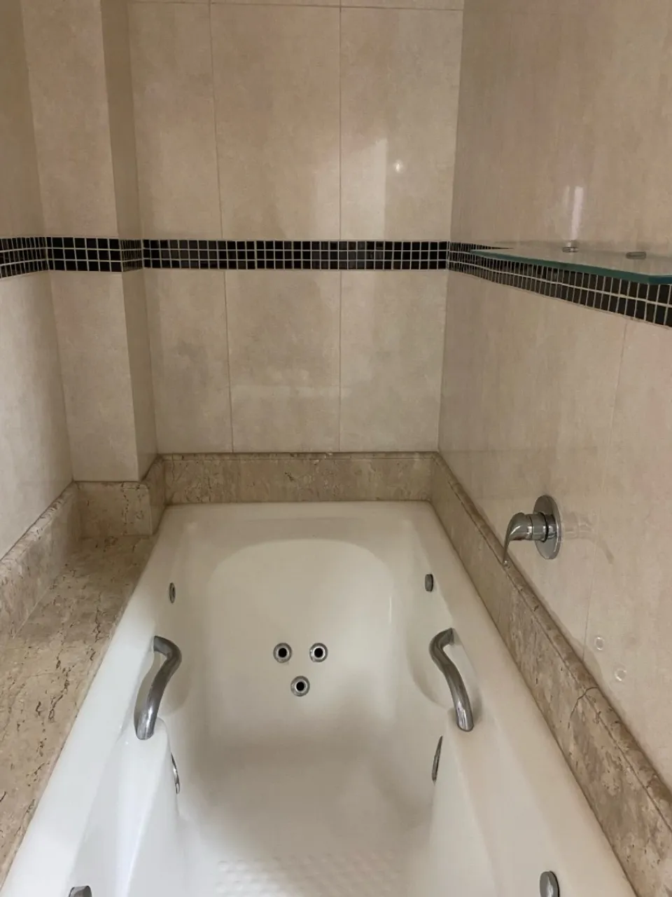 ÁGIO APARTAMENTO TOP COM BANHEIRA