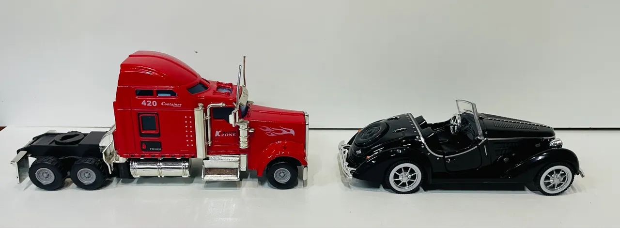 Miniaturas Metal Caminhão Americano 1/50 E Audi Conversível (Baratinha) Preto 1/43 - Foto 4