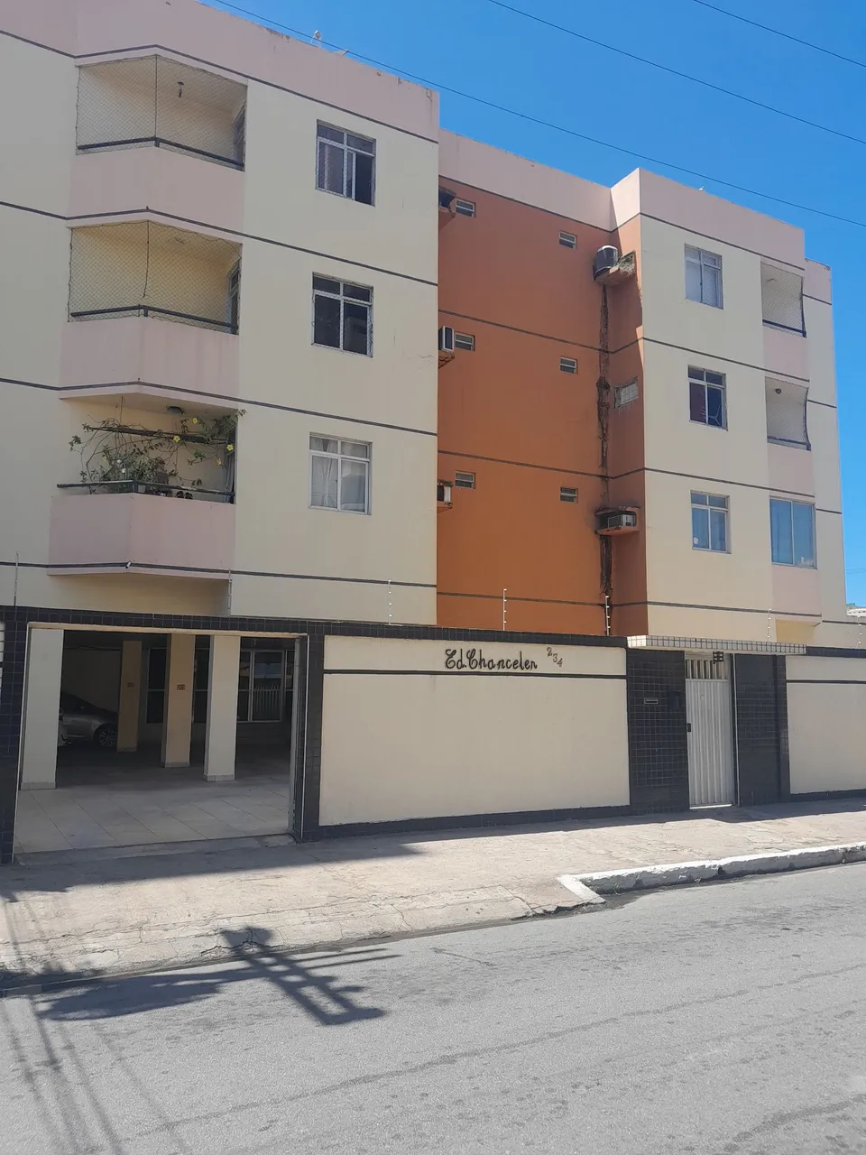 Apartamento 134m²/Ótima localização
