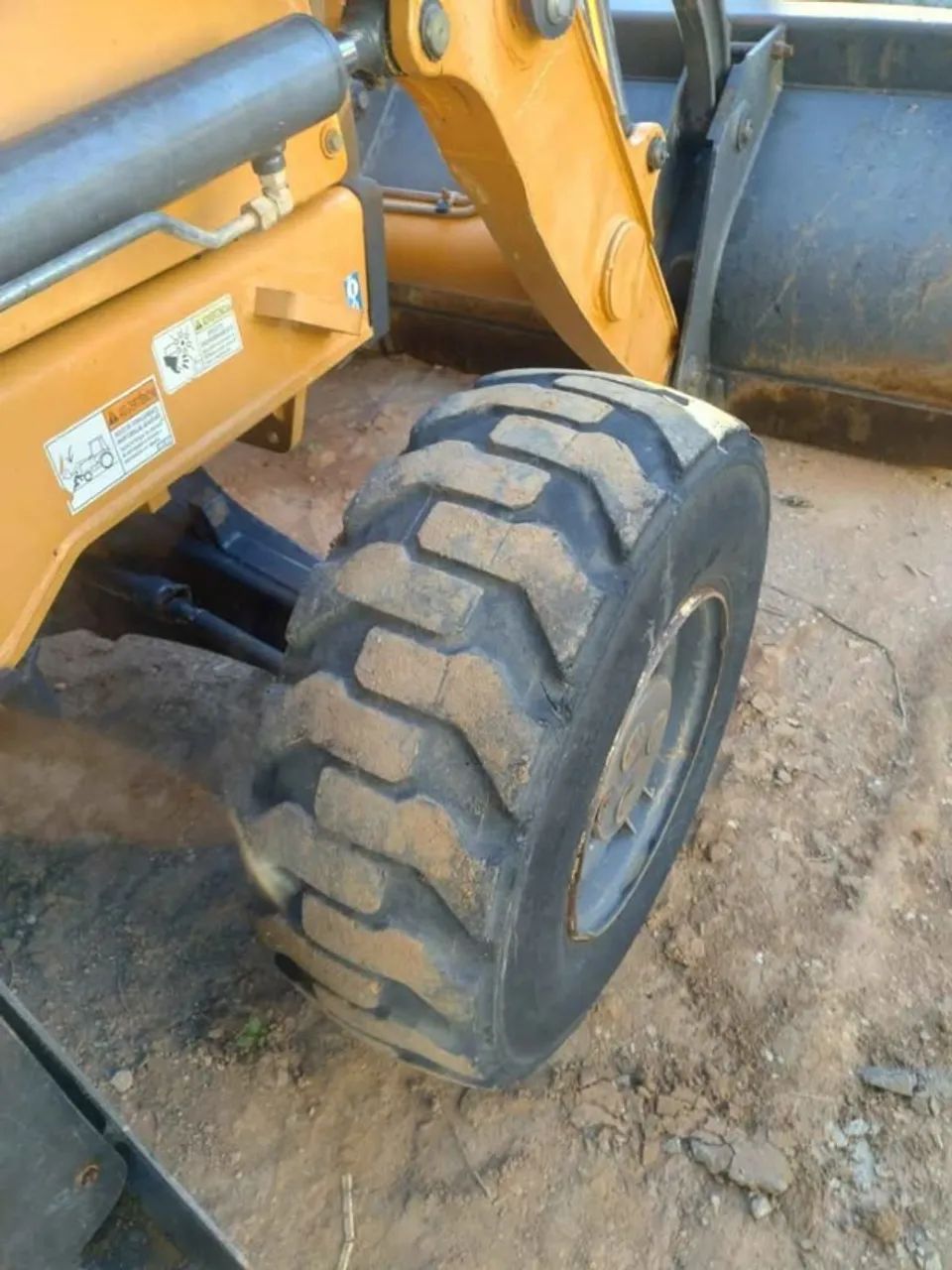 Retroescavadeira case 580n 2019 - Foto 6