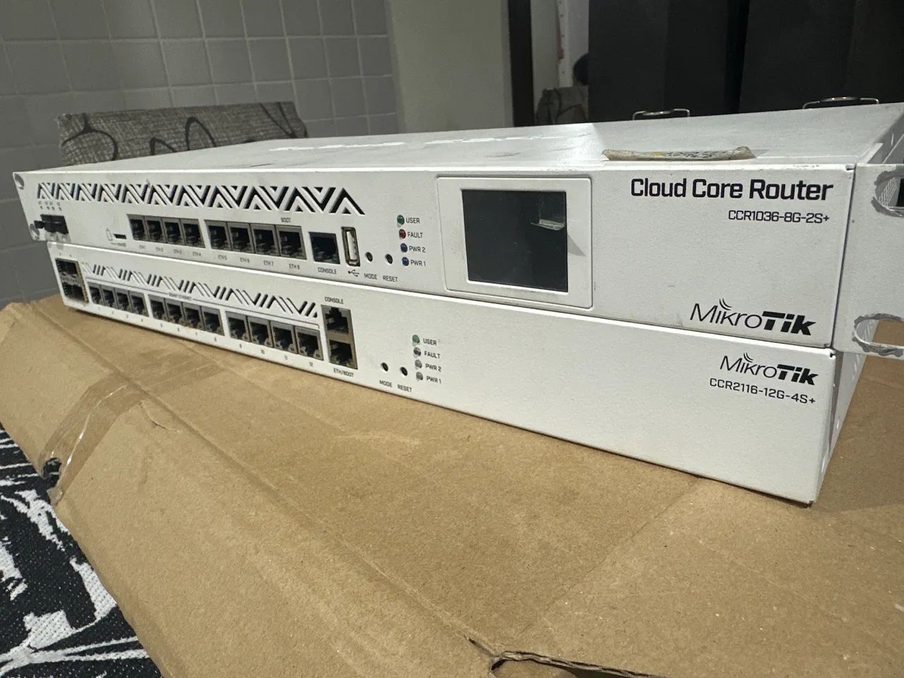 CCR MIKROTIK64842076128130120