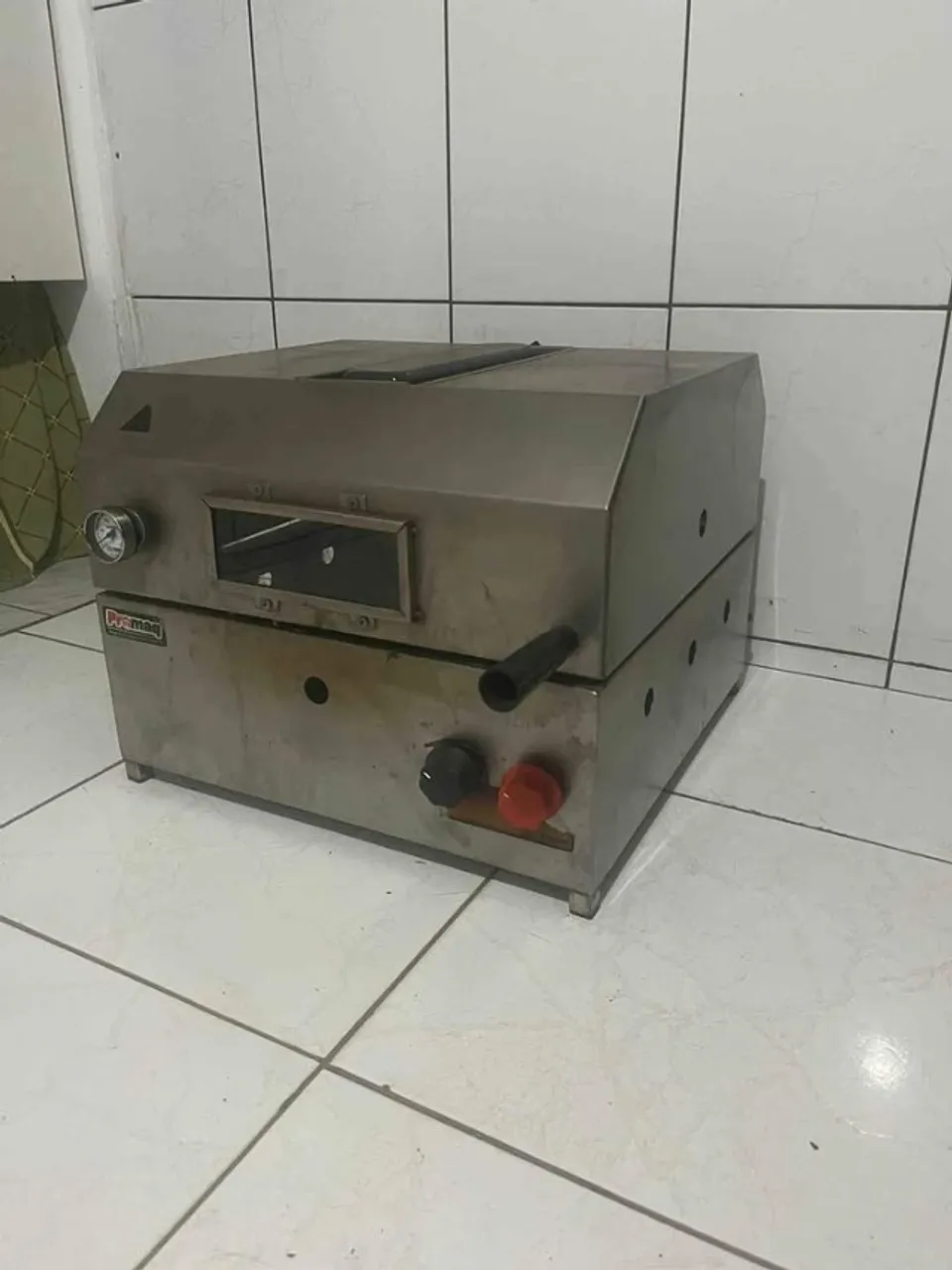 Forno refratário a gás