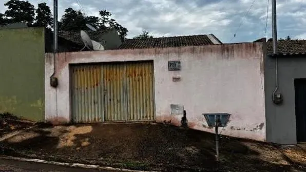 Leilão - SANTO ANTONIO DO DESCOBERTO/GO - CASA