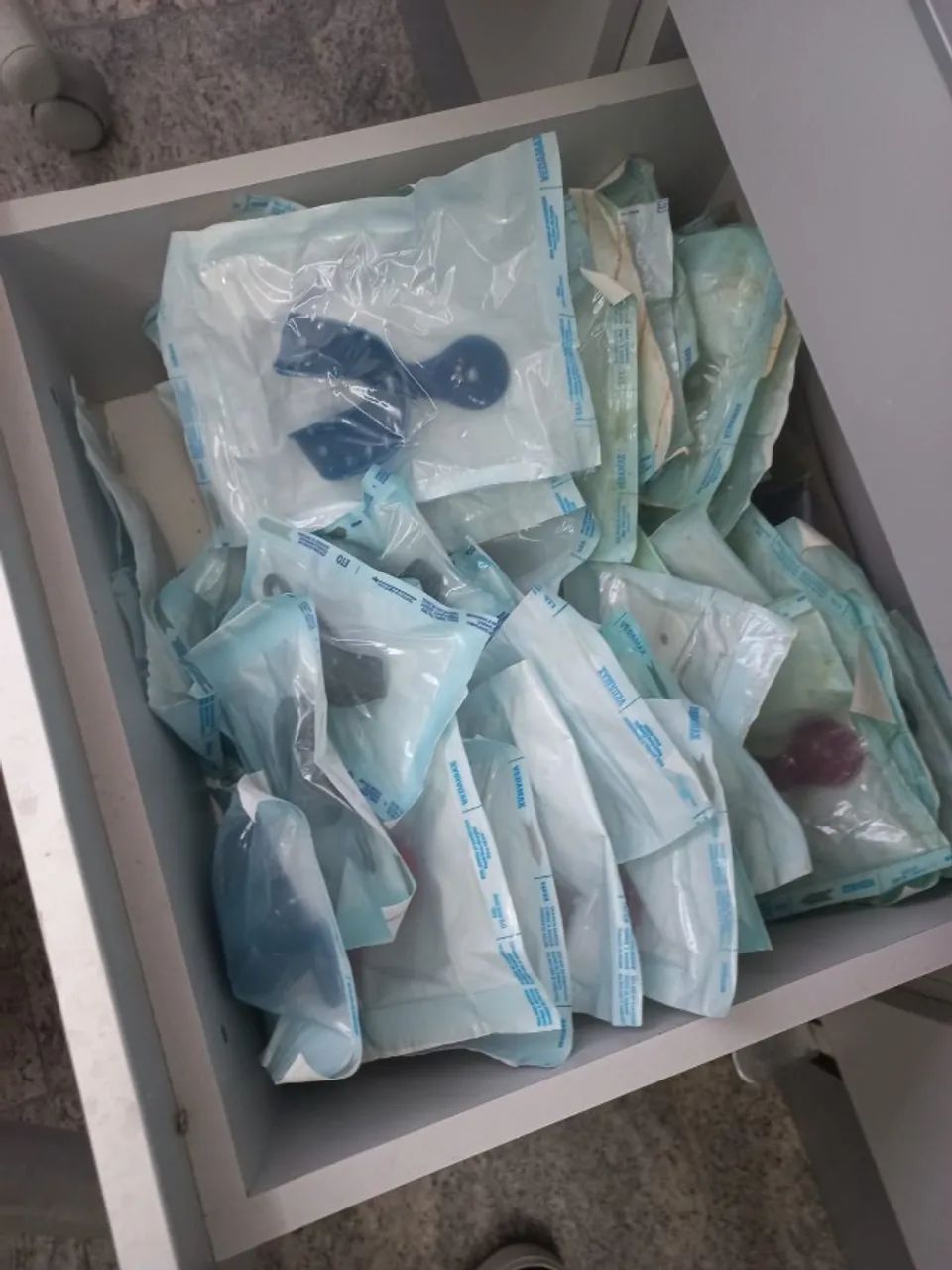 Lote Completo de Instrumental Odontológico - Mais de 80 Peças para Clínica, Cirurgia e Ort