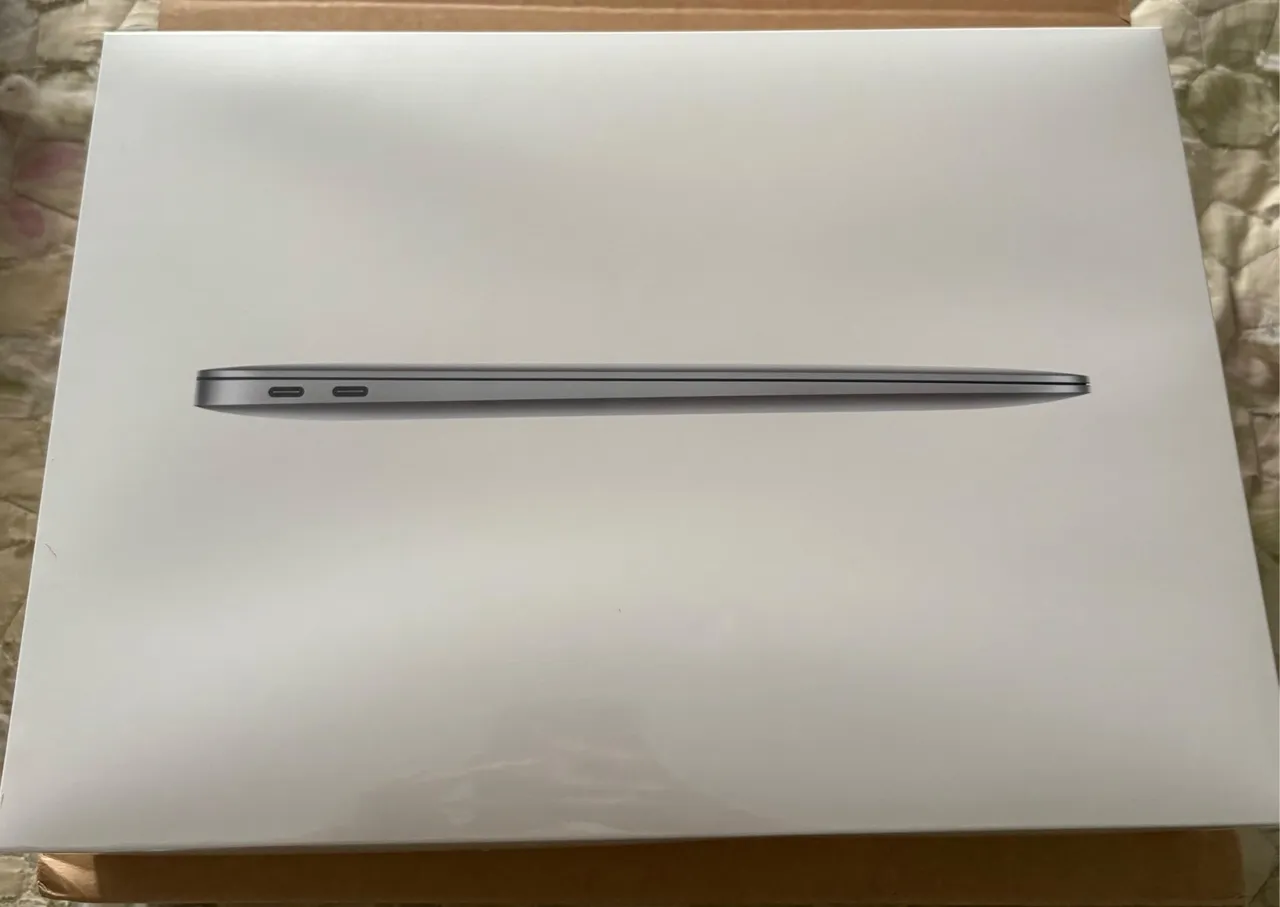 Apple MacBook Air M1 - lacrado