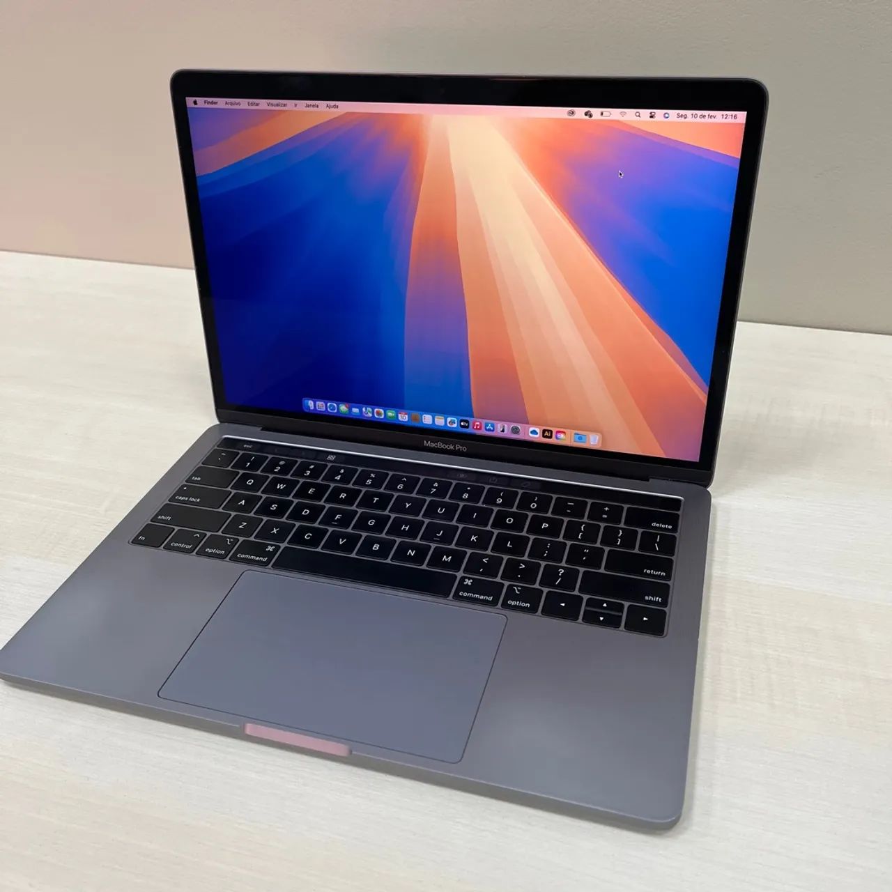 MacBook Pro de 13 polegadas com touchbar - OPORTUNIDADE - Computadores ...