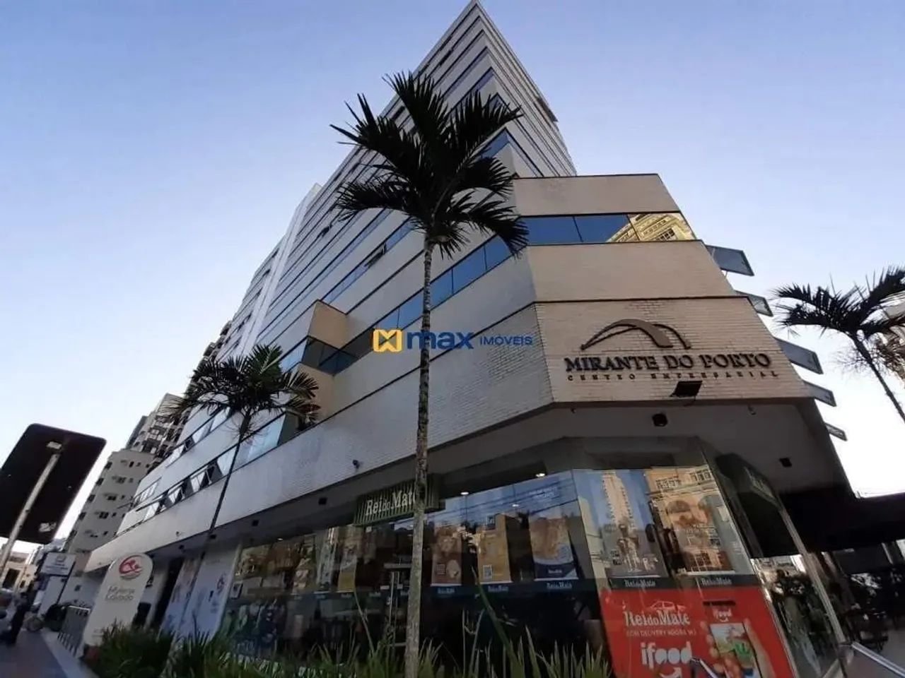 Sala comercial semi mobiliada à venda no Centro de Itajaí - Foto 2
