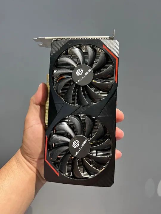 Placa de Video RX 6600M/ 8GB (leia a descrição)