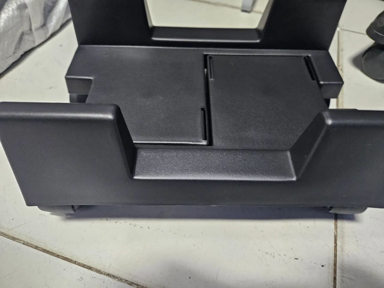 Porta cpu com rodinhas ajustável  - Foto 3