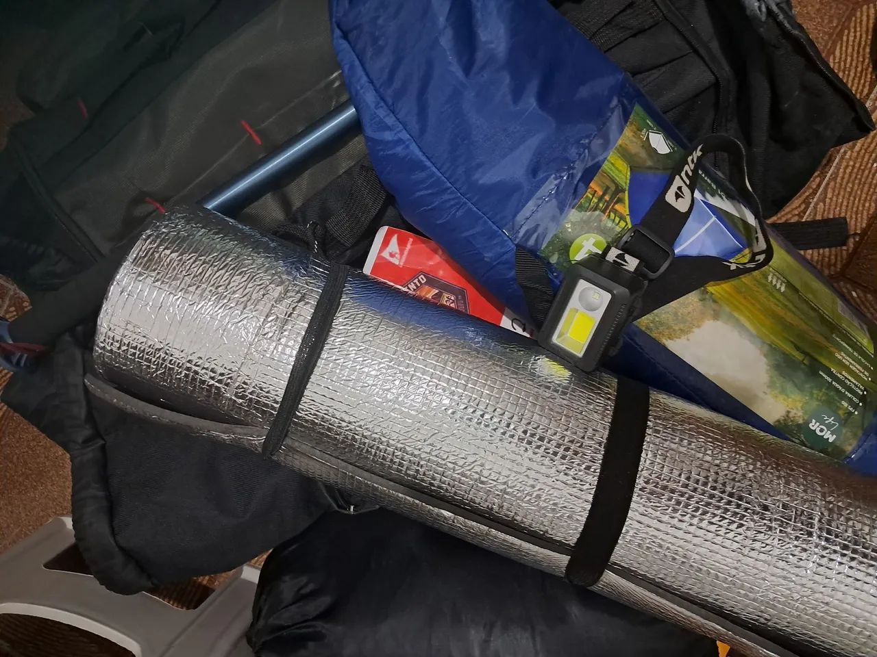 Kit Camping Completo - Barraca, Mochila 60 lt Saco de Dormir e Acessórios - Foto 2