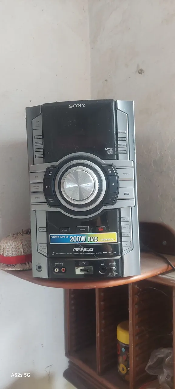 Som Sony com 200W RMS