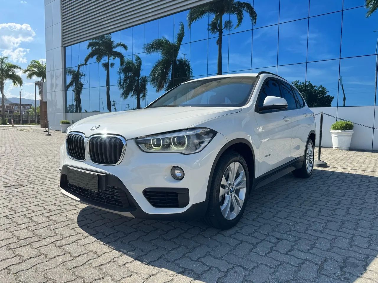 BMW X1 SDRIVE 20i - Blindado 