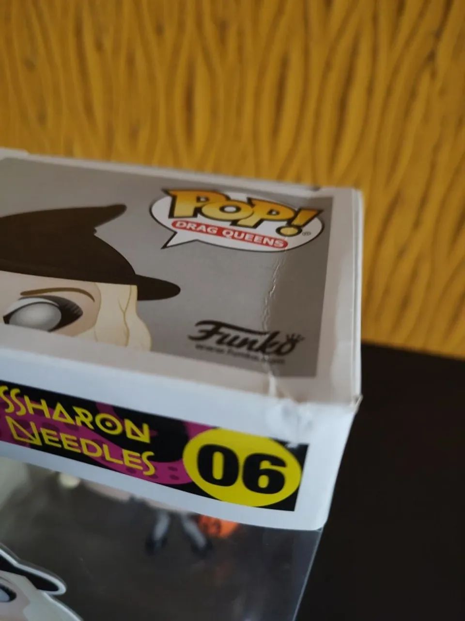 Funko Pop! Sharon Needles Drag Queens Hot Topic Exclusive - Foto 2